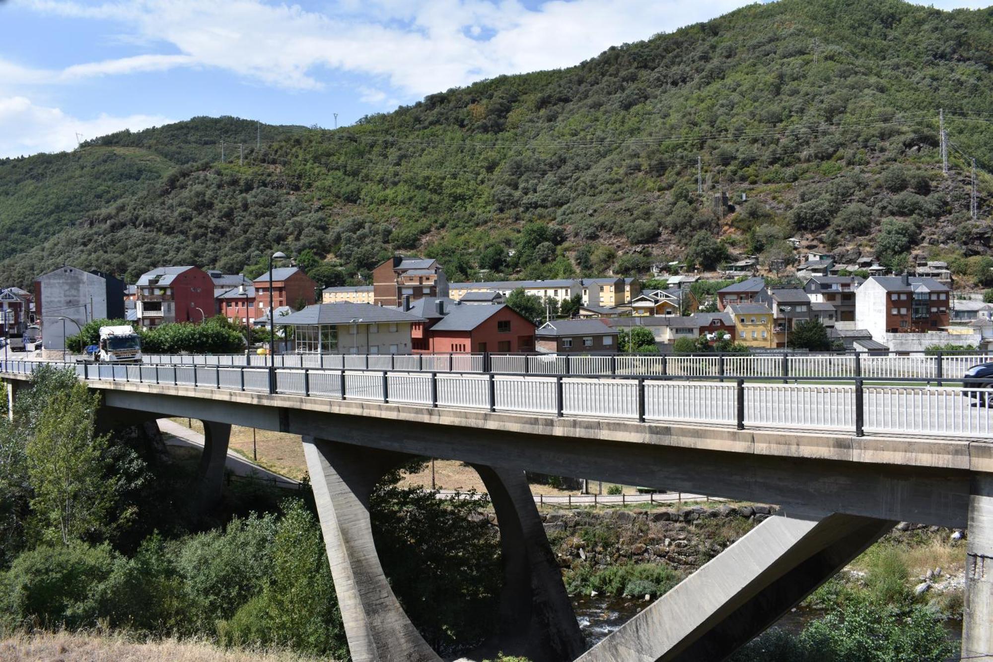 Vivienda De Uso Turistico Abella Lägenhet Matarrosa del Sil Exteriör bild